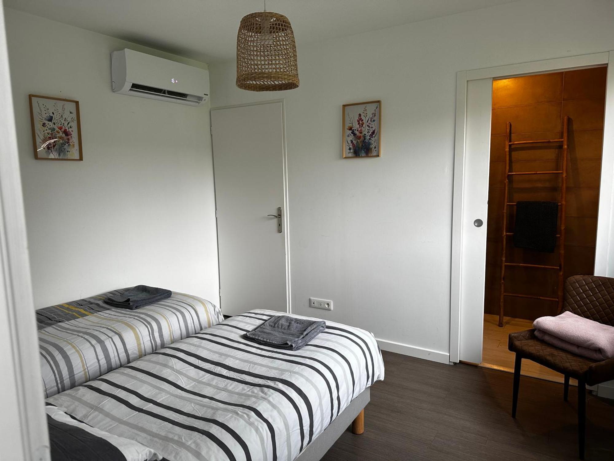 Maison La capucine sur Quai de Seine, wifi, machine à laver, parking privé gratuit Vernon  Exterior foto